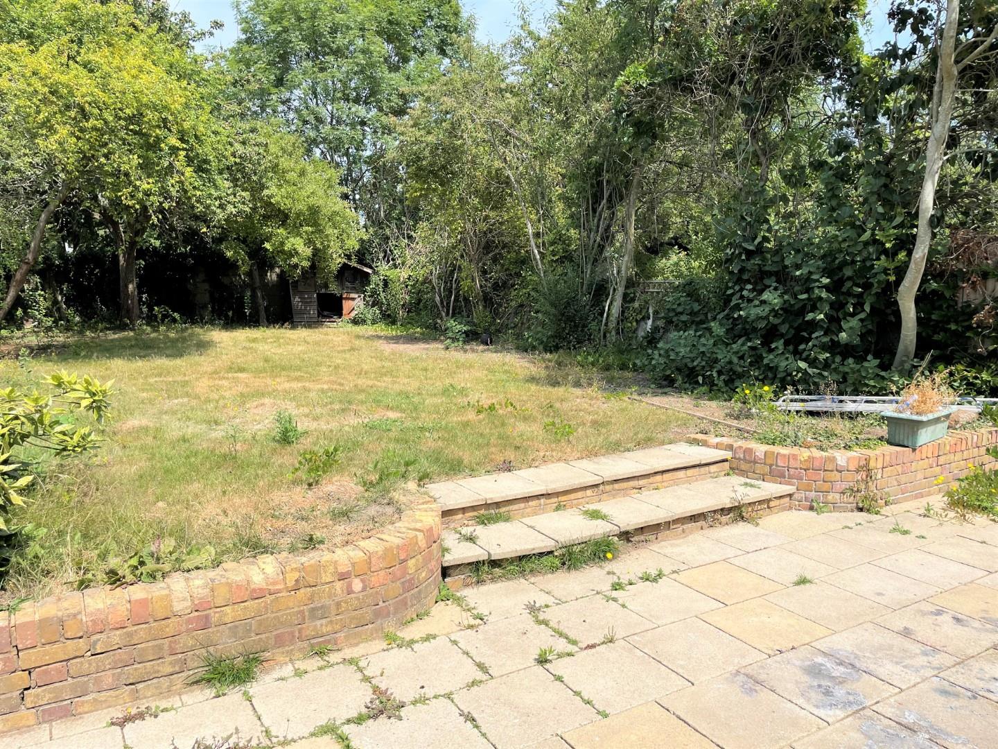 Highview Gardens, Edgware